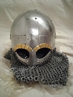 Casque de Viking médiéval en acier gravé avec chaîne de mailles, idéal pour costume d'Halloween industriel DIY - Personnalisation ODM OEM OBM