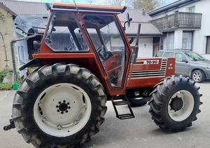 New and Used Fiat Heavy Duty Farm Tractor with Three Point Hitch for Soil <b>Cultivation</b> Land Preparation and Farm Work - Product Image 3