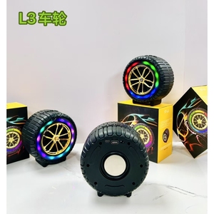 Altavoz portátil con luces LED RGB, salida de 8W, batería de 800mAh para uso en fiestas al aire libre - Product Image 3