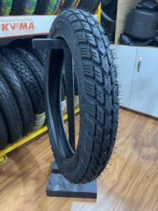 Pneu de moto KUMA K103 de haute qualité et durable, fabriqué au Vietnam, en caoutchouc naturel + carcasse en nylon, 2.75-17/3.00-17/3.00-18, noir - Product Image 3