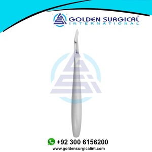 ที่ตัดหนังกำพร้า CUTICLE SMART NIPPERS สำหรับมืออาชีพและผู้เชี่ยวชาญ ผลิตด้วยมือในประเทศปากีสถาน พร้อมตัวป้องกันใบมีด - Product Image 3