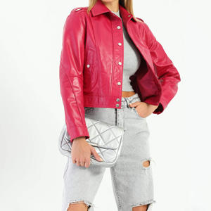 Vestes en cuir véritable pour femmes Vintage Classic Moto Style Elegant Outerwear For Fashion Forward Ladies With Premium Finish - Product Image 4