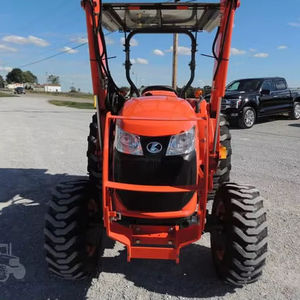 Tracteur agricole miniature 4x4 L4701 2022, 70 CV, moteur Massey, transmission 4x4, caractéristiques principales : pompe et boîte de vitesses - Product Image 1