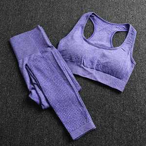 Ensemble d'entraînement pour femmes à bas prix Legging taille haute soutien-gorge de sport confortable ensembles de yoga pour femmes de haute qualité - Product Image 4