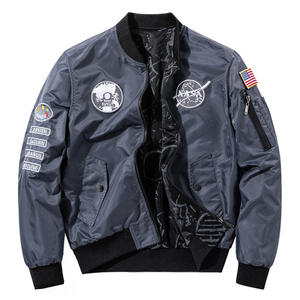 Meilleure vente Blouson aviateur sport brodé de l'industrie lourde pour hommes de grande taille Manteau d'hiver personnalisé avec cargo - Product Image 1