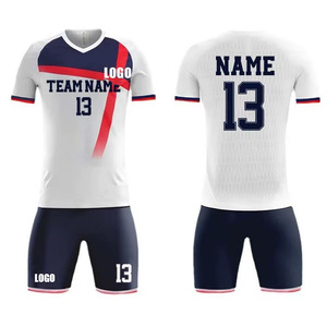 Maillot et tenue de football pour adultes - Maillot en coton/polyester, shorts, impression par sublimation, respirant, séchage rapide, logo personnalisé - Product Image 4