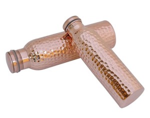 ขวดน้ำโลหะผสมทองแดงสำหรับดื่มน้ำ ขนาด 34 ออนซ์ ผิวแบบตอกลาย - Product Image 4