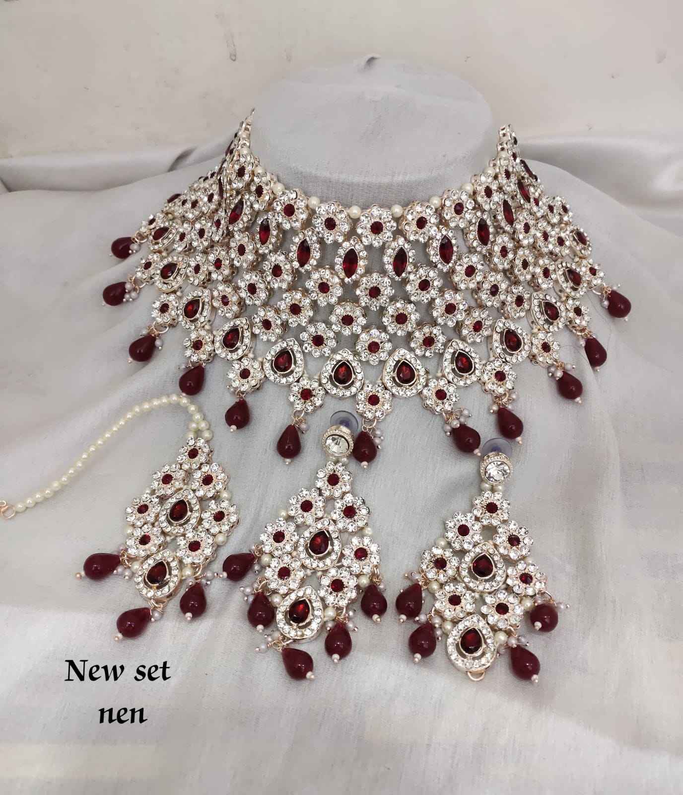 สีน้ำตาล