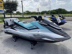 Motos Acuáticas Yamaha Waverunners FX HO Más Vendidas del 2022, Motor de 4 Tiempos, 1201-1400cc, 226-300hp, 3 Asientos - Product Image 3