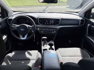 Bien mantenido Limpio 2022 K I A Sportage LX - Product Image 3