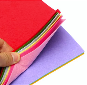 Feutres perforés à l'aiguille PP respirants écologiques personnalisés Tissu polyester imperméable tout non tissé souple Tissu non tissé optimal - Product Image 3