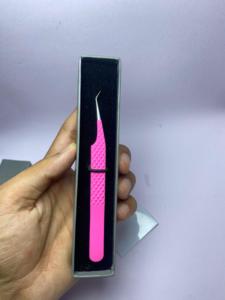 Pinces à épiler pour extensions de cils en acier inoxydable de qualité supérieure, à pointe lisse, à angle de 45 degrés, roses, avec boîte, prix compétitifs - Product Image 2