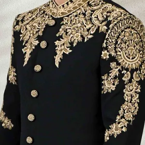 SHERWANI-NEW---DAZZLING de terciopelo para novio, elegante vestido con pantalón con bordado pesado de ZARDOZI para ropa de fiesta/vestido de boda @ 2022 - Product Image 1