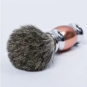 Maquinilla de Afeitar Clásica para Hombre, Modelo Mariposa, Material Personalizado Profesional, con Pelo Ruso y Decoloración - Product Image 2