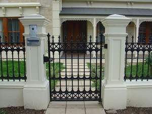 クラシックブラック鋳鉄ドライブウェイコートヤードゲート、ミニマリストガーデンドア、ヴィラウォークウェイゲート、プレミアム鋳鉄素材 - Product Image 5