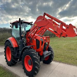 Entrega rápida disponible en el Kubota M7 152 Compre este tractor de primera calidad y experimente un rendimiento potente en sus campos - Product Image 6