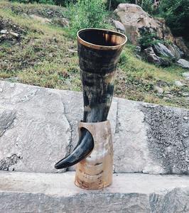 Corne à boire en corne de bœuf de style viking, tasse artisanale pour festival - Product Image 1