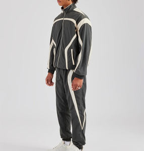 Survêtements en polyester sur mesure Zip Up Double Curseur Regular Fit Propre votre conception imprimée Ensemble coupe-vent Panneau Travail Tenue décontractée - Product Image 6