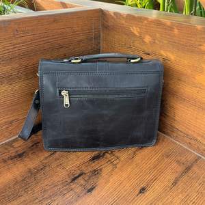 Sac à bandoulière classique en cuir de vachette pleine fleur personnalisé tendance Sac à main de luxe en cuir véritable de qualité supérieure pour dames - Product Image 6