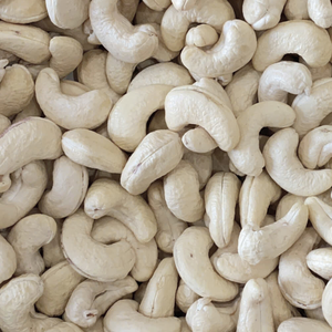 Venta Caliente de Nueces de Anacardo Crudas, Nueces de Anacardo WW180, WW240, WW320, Precio de Nueces de Anacardo LP en Vietnam, Empaque de Marca Privada Disponible - Product Image 1