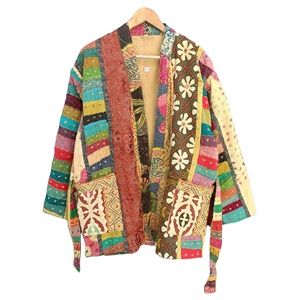 Vestes Kantha en coton patchwork faites à la main pour femmes manteau d'hiver matelassé vintage long taille libre - Product Image 1