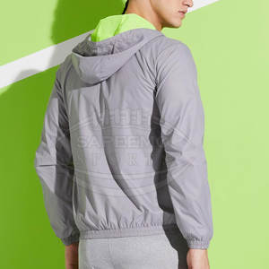 Chaqueta Deportiva de Alta Calidad para Hombre, Cuello Alto, Logotipo Frontal, Forro Interior Suave, Estilo Cortavientos, Ropa Deportiva Activa, Chaqueta de Invierno de Alto Rendimiento - Product Image 3