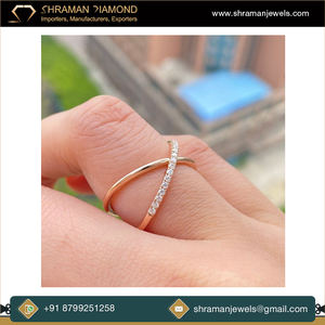 VVS1 1,64 TCW y DEF Color 9 gramos 14K chapado en oro Anillo de diamantes de moissanita delicado para mujer del fabricante indio - Product Image 4