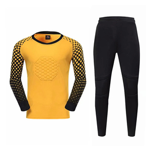 Uniforme de gardien de but de football pour hommes personnalisable avec maillot à manches longues réversible Uniformes de gardien de but de football pour enfants - Product Image 3