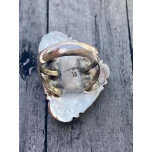 Bague artisanale Navajo en argent sterling et coquille d'huître barbelée, taille 7.25, pierre précieuse de coupe ovale - Product Image 5