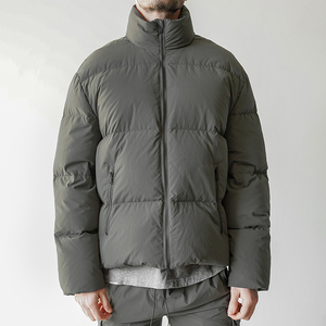 Service personnalisé d'OEM de haute qualité rembourrage épais Streetwear de luxe en forme de boîte doudoune pour les vestes de style décontracté des hommes - Product Image 6