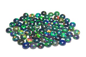 Ópalo Negro Natural de Alta Calidad, Cabujón Redondo de 8 mm, Gema con Cúpula Alta y Fuego Intenso, Calidad de Joyería Fina - Product Image 2