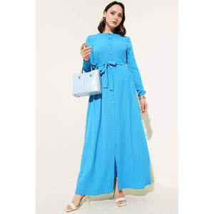 ชุดเดรสสีฟ้าพื้นฐานพร้อมเข็มขัดติดกระดุมสไตล์ลำลอง - Product Image 1