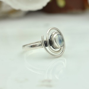 แหวนพลอยมูนสโตนสำหรับผู้หญิงเครื่องประดับสไตล์โบโฮสีเงิน925ของขวัญแหวนแฮนด์เมดที่กำลังมาแรงสำหรับเธอ - Product Image 2