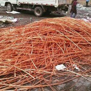 โรงงานเศษทองแดง99.9% ส่งออกโดยตรงพร้อมเครื่องทอโลหะเครื่องรีไซเคิลและผู้ซื้อวัตถุดิบ - Product Image 3