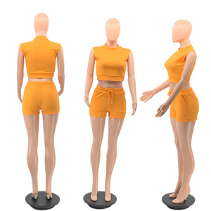 Été 2023 vente en gros de survêtement Explosion Combinaison pour femme Short T-Shirt Couleur solide Sports Loisirs Logo personnalisé Ensemble deux pièces - Product Image 2