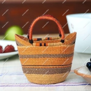 Nouvelle mode couleur naturelle demi-lune sac à main tissé en paille fait à la main bretelles détachables sac à bandoulière de plage d'été - Product Image 4