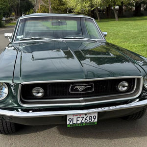 Ford Mustang Coupé 1968 Usado en Buen Estado, Motor V8 de 289 Pulgadas Cúbicas, Color Verde Metálico Highland, con Varias Modificaciones - Product Image 1