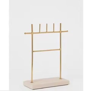 Support de présentation de bijoux en métal artisanal, support de rangement pour bijouterie, articles personnalisés, support de présentation de bijoux en argent - Product Image 3