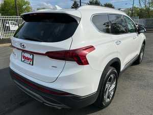 Blanco 2024 para Santa Fe SEL AWD, Asientos de Tela, Sistema de Navegación Izquierdo, Arranque Remoto, Techo Solar, Android Auto, Llantas de Aleación, Color Oscuro - Product Image 4