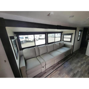Remolque de Viaje Usado en Tendencia 2024 GSL 296BHS Negro de 36'3" con Capacidad para 6 Personas, Calentador de 35000 BTU y Tanque de Agua Dulce de 45 Galones - Product Image 2