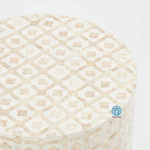 Fábrica hecha a mano de nácar Shell mesas auxiliares elegante Capiz Shell hecho a mano mesas decorativas MOP taburetes en Vietnam - Product Image 5