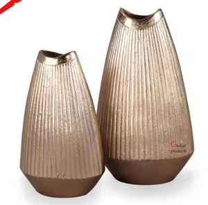 Vase à fleur en métal fini argenté élégant de conception pour l'hôtel et la décoration à la maison - Product Image 5