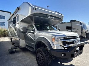 Jayco S-e-n-e-c-a X-t-32U d'occasion 2023 prêt à être vendu - Product Image 2