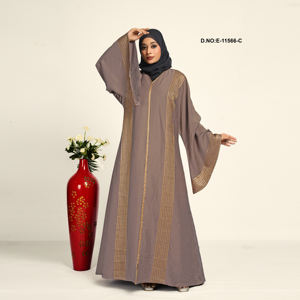 อาบายะทรงยาวแบบเรียบง่าย รักษ์โลก คอวี แขนยาว ตกแต่งอย่างมีโครงสร้างด้วยผ้าไนดา - Product Image 3