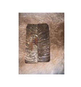 Écailles de corne exotiques pour les fabricants de couteaux personnalisés recherchant des matériaux de manche distinctifs, naturels, organiques, durables et de qualité artisanale. - Product Image 3