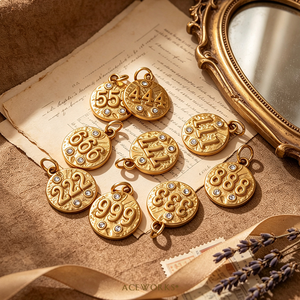 เครื่องรางเลขเทวดาแห่งสวรรค์ |   จี้สแตนเลสสตีลชุบทอง 18K PVD ประดับเพชร CZ ลายเลขนำโชค |   กันน้ำและป้องกันการเกิดคราบ - Product Image 3