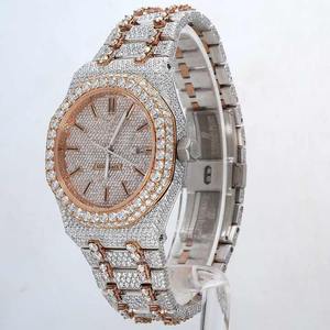Reloj de Pulsera de Lujo Personalizado para Hombre, Hecho a Mano en Oro Rosa, con Diamantes Moissanite, Movimiento Automático, en Acero Inoxidable - Product Image 3