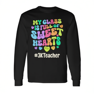 Maglietta a Maniche Lunghe per Insegnanti 3K con Design 'La Mia Classe è Piena di Innamorati' per San Valentino, Prodotto Promozionale - Product Image 2