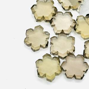Cuentas de Cuarzo Ahumado Talladas a Mano con Forma de Flor de 11 mm, Gema Natural con Forma Hexagonal para Joyería y Manualidades - Product Image 3