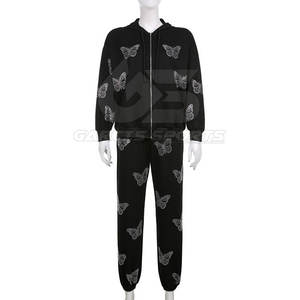 Ensemble de survêtements avec strass Veste ornée de paillettes et joggers Survêtement avec strass pour hommes Tenue tendance de style de rue - Product Image 2